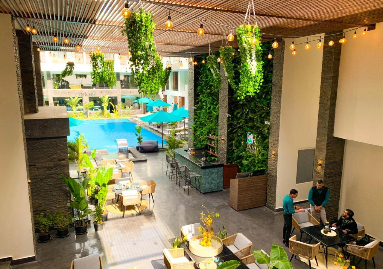 Sanctuary Sunlit Hurghada Haven With 4 Pools, Rooftop Sunsets & Gourmet Bites Steps Away エクステリア 写真