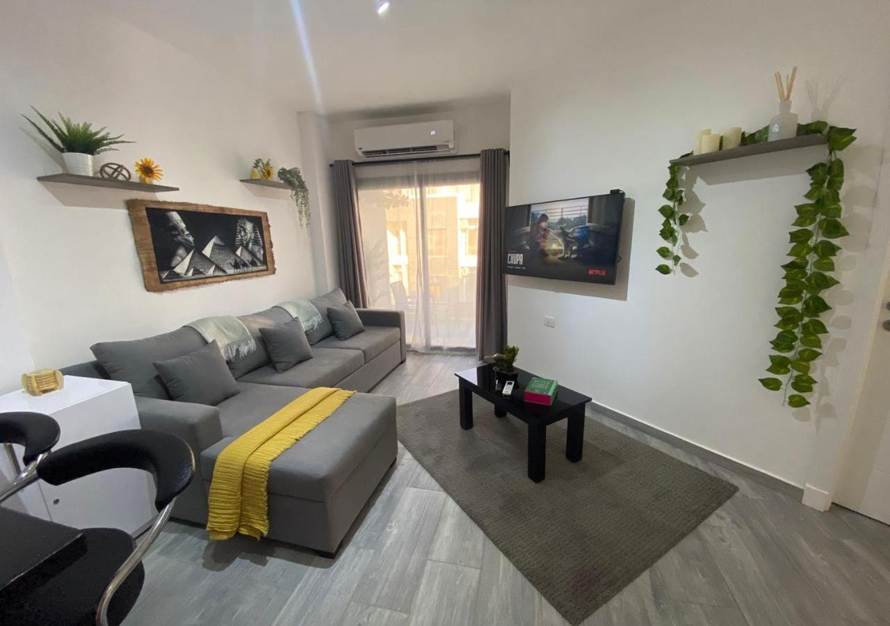 Sanctuary Sunlit Hurghada Haven With 4 Pools, Rooftop Sunsets & Gourmet Bites Steps Away エクステリア 写真